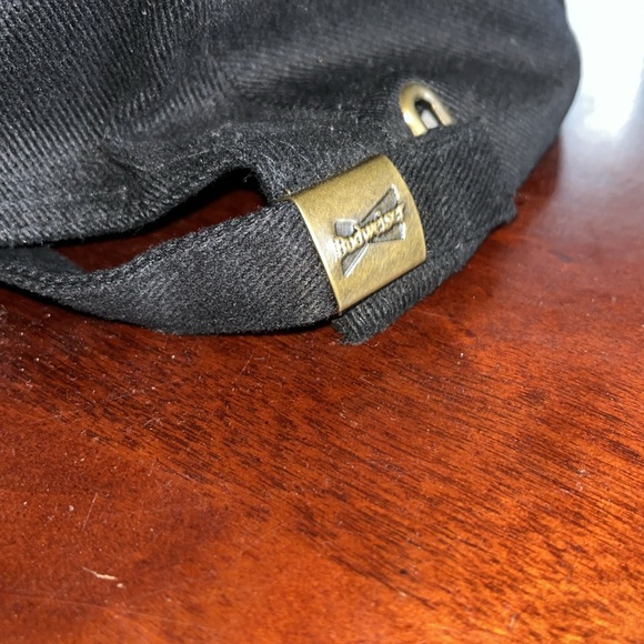 Budweiser hat - Picture 3 of 3